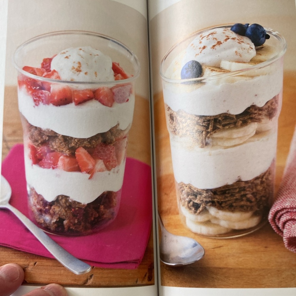 Eat to Lose, Eat to Win Book‼️ 
Eat to LOSE, Eat to WIN! - Picture 3 of 6